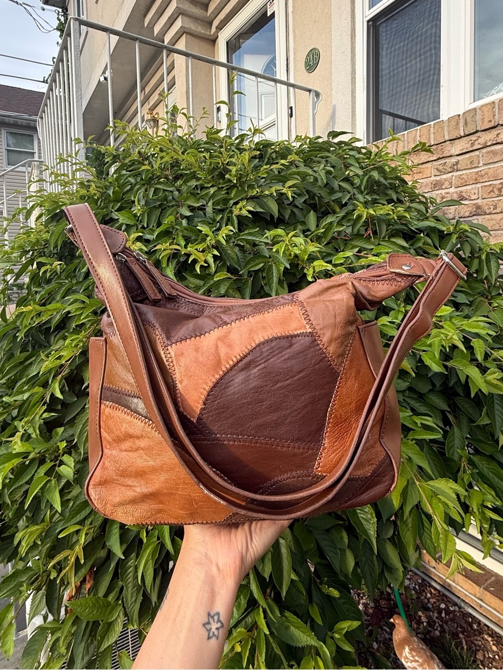 Vintage Patchwork Jaclyn Smith Brown Tan Leather Hobo Shoulder Bag